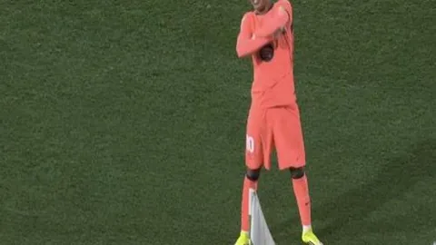 严子怡16岁创北口榛花新佳绩，巴黎奥运银牌在望，俄罗斯钓鱼赛再放光彩